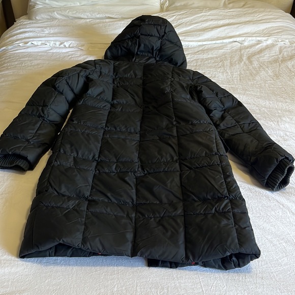 ESPRIT women, Black puffer style coat. - Picture 2 of 3